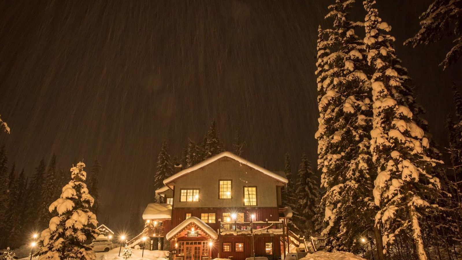 Copper Horse Lodge Snow Dark